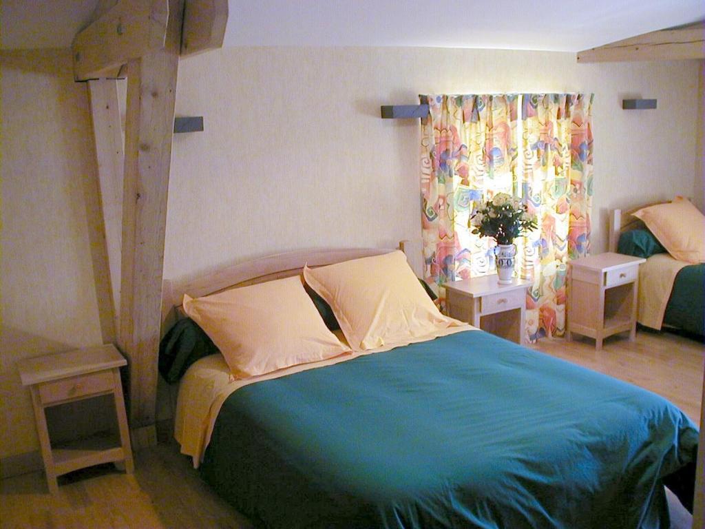 Auberge Du Ripailleur Dore-l'Eglise Room photo